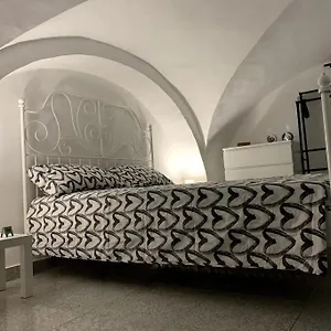 Buatta House Appartamento Aeroporto di Catania Fontana Rossa